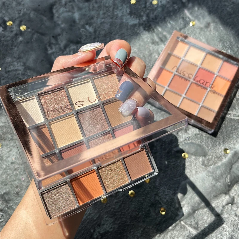 Палитра теней для век с шиммером и матовыми блестками Алмазный металлический