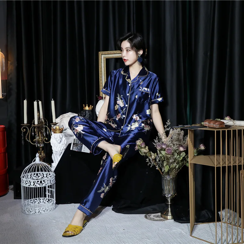 

Women's Sleep & Lounge