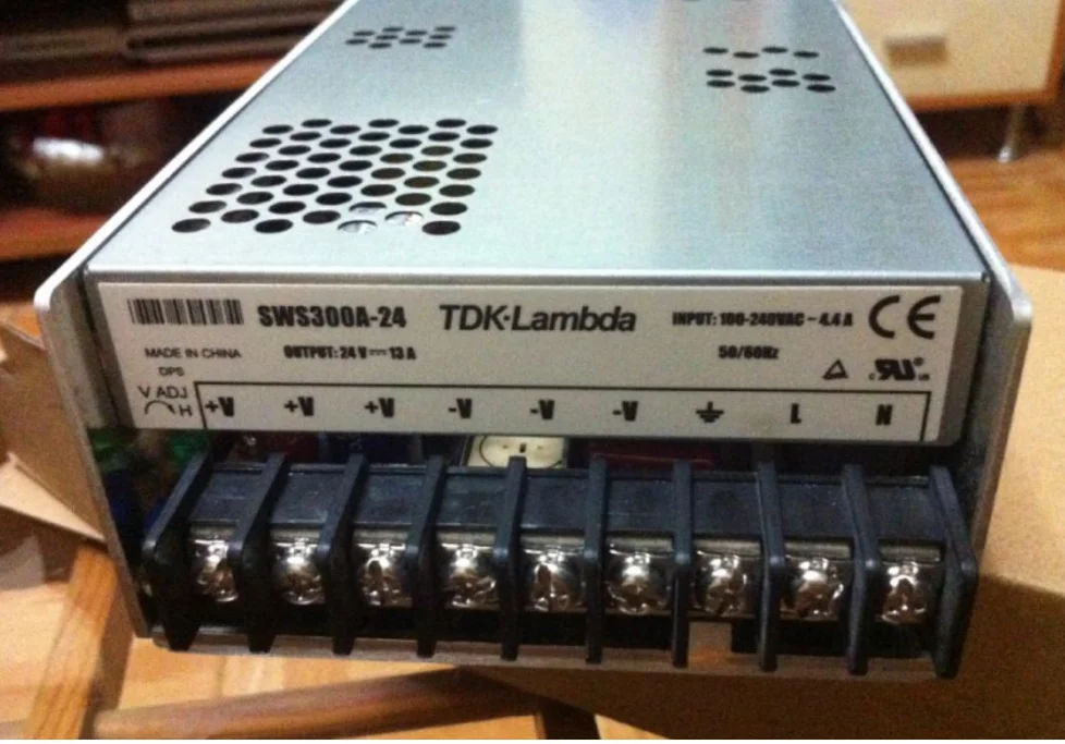 Фирменная Новинка и оригинальный Питание Sws300a-24 пятно фотографии 1 год гарантии |