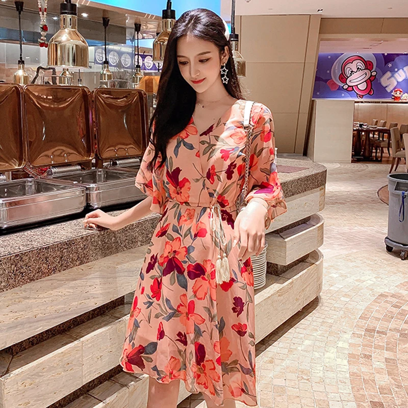 Платье женское шифоновое с запахом пикантное Клубное вечернее цветочным принтом