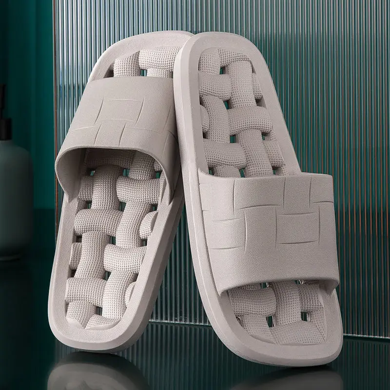 Bathroom Slippers Hollow Leaking Soft Bottom Couples Bath Men's Static Sound Dry Slippers Women Shoes Clear Slippers Women