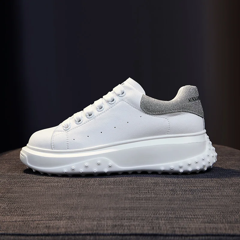 

New Arrival Golf Shoes for Ladies Leather Walking Shoes Woman Brand Designer Golf Training Anti Slip Women Golf Sneakers