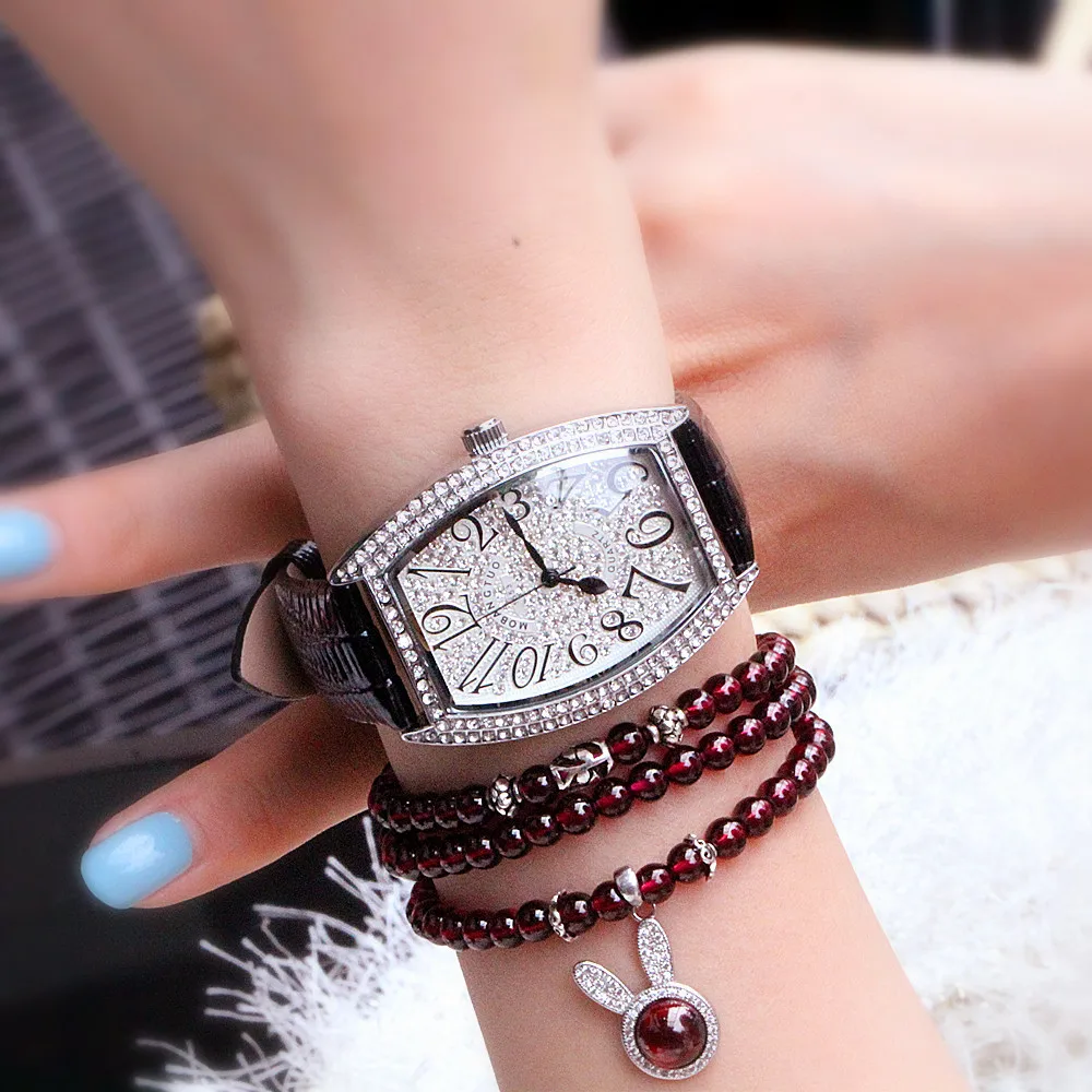 

Watches Women Luxury Diamond Quartz Wristwatch For Woman Tonneau Leather Waterproof Wrist Watch Women Elegant Female Clock Ladie