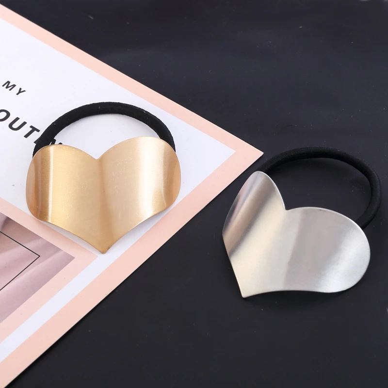 Резинка для волос с металлической проволокой в форме сердца| |