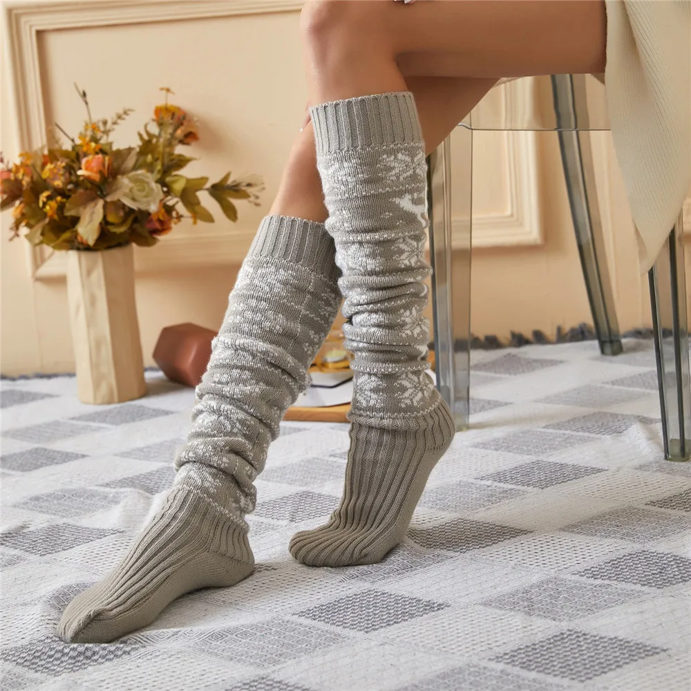 

Women Girls Christmas Stockings Reindeer Snowflake Tube Socks Festival Holiday Socks Lady Fall Winter Knitted Stockings Hosiery