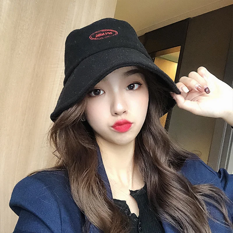 Женская корейская версия утолщенной рыбацкой шляпы однотонная ведро шапка осень и зима ретро теплая повседневная многофункциональная прекрасная шляпа.