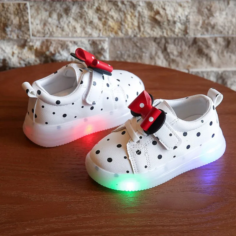 

ZP-Girl LED Light Bowknot Soft Soles Breathable Casual Shoes Sneakers