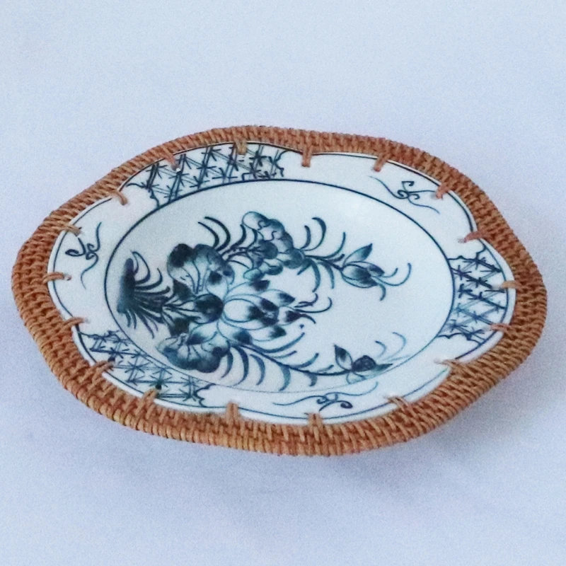 

Set of 1 Japanese Style Rattan and Cermaic Material Rattan Woven Fruit Plate Storage Plates Table Decorations Sushi Tray