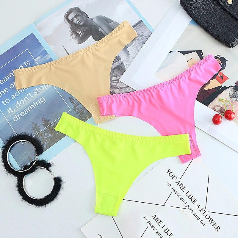 Женские бесшовные трусики модные сексуальные брифы 3 цвета удобные мягкие