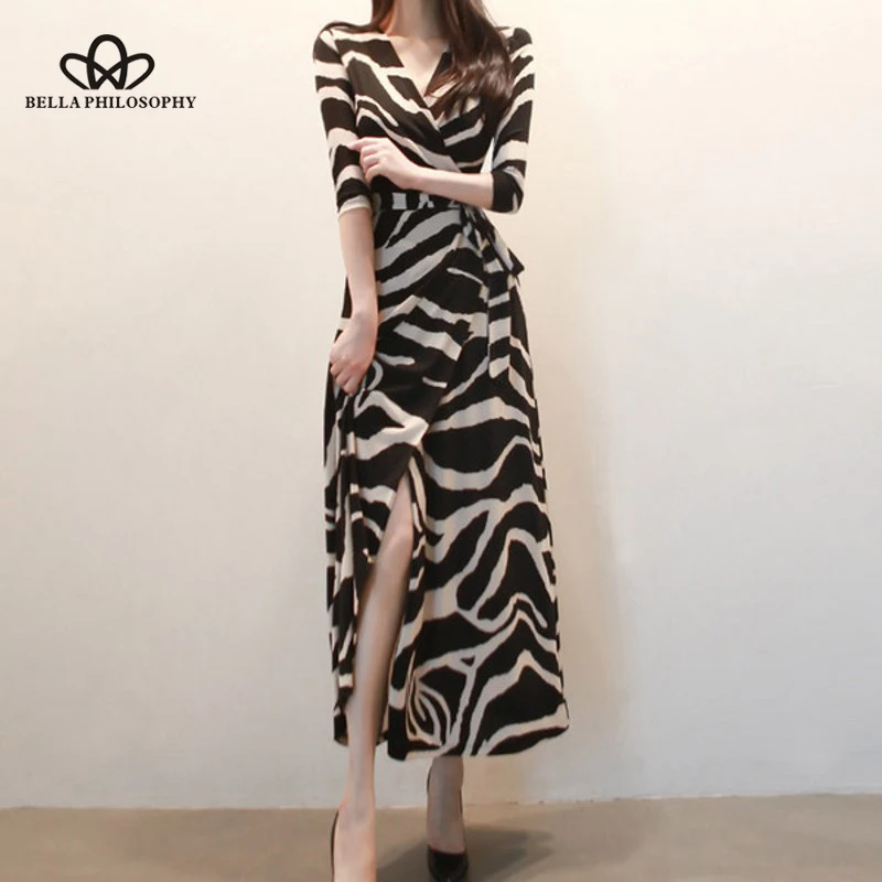 Женское длинное платье Bella philosophy черное повседневное Полосатое с V-образным