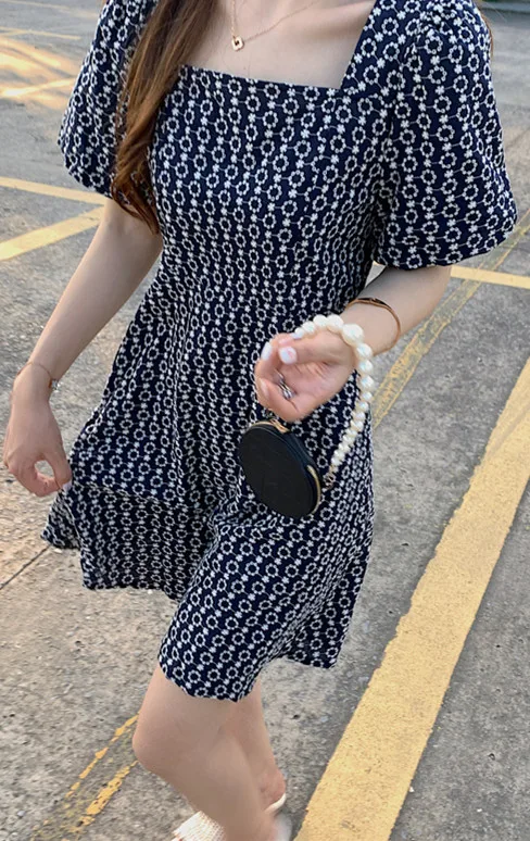 

Summer Woman Short Fashion Print Backless Lace up Puff Sleeve Dress YOU545