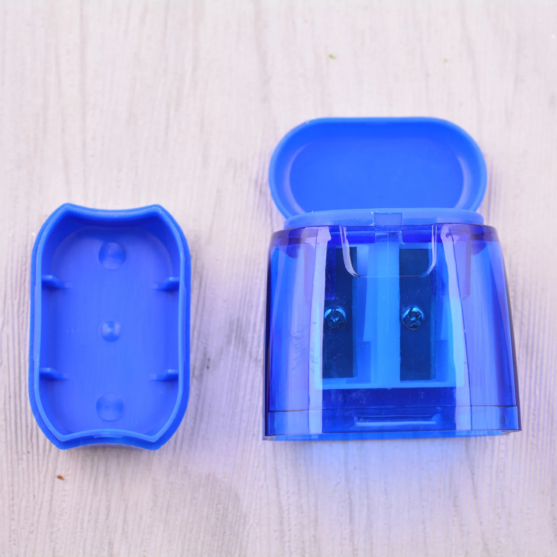 

12 Pcs Dual Holes Pencil Sharpener With Lid For Kids Colorful Plastic Manual Multifunctional Sharpener School Office Stationery