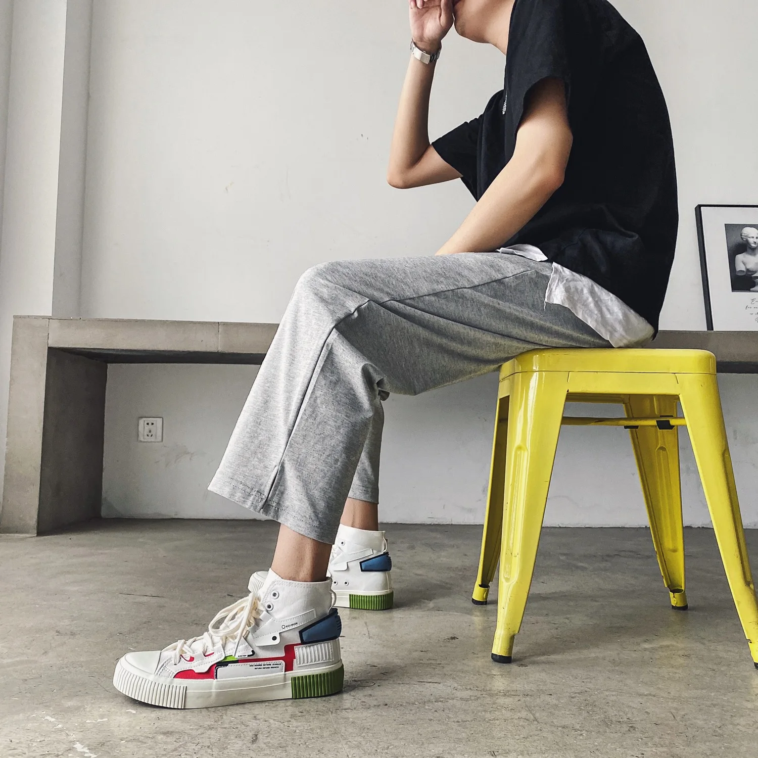 

Summer graffiti canvas high-top shoes 2020 fashion lace-up breathable sports shoes men's casual shoes comfortable board shoes