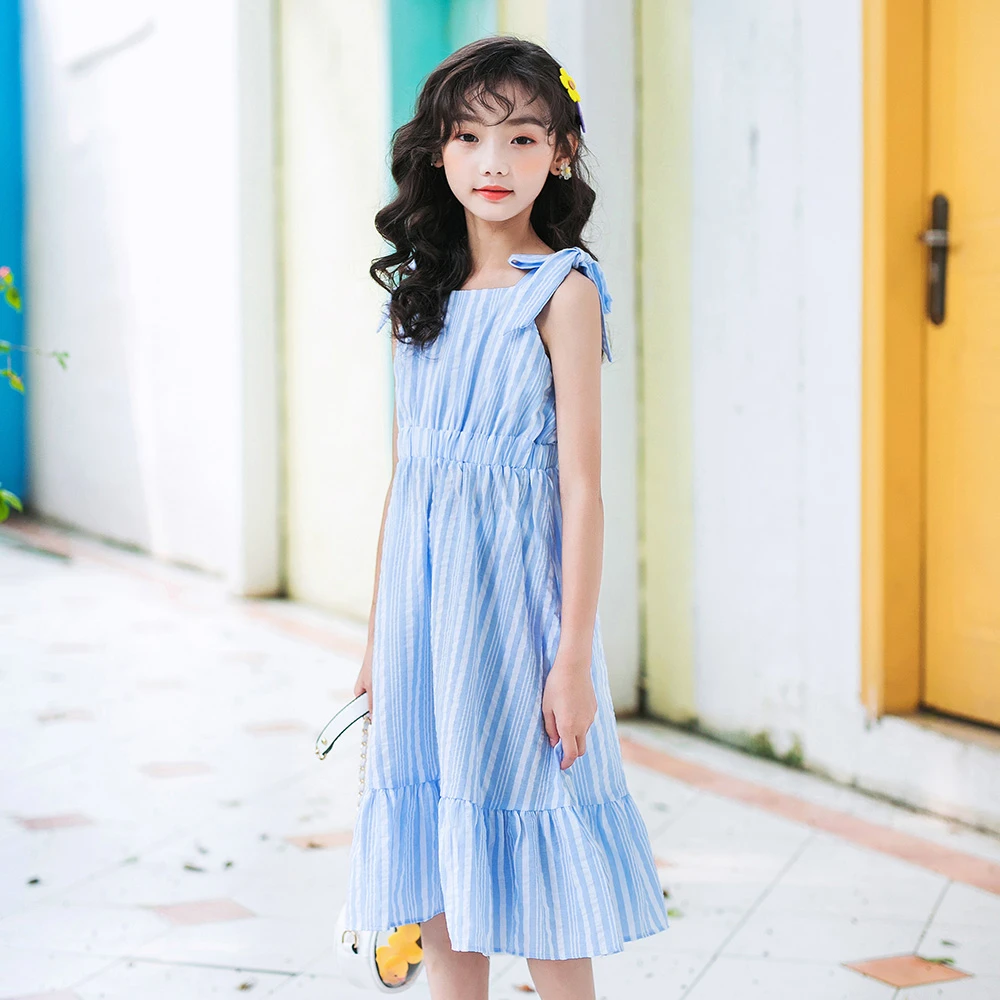 Детское хлопковое платье с бантом голубое Полосатое для девочек ясельного