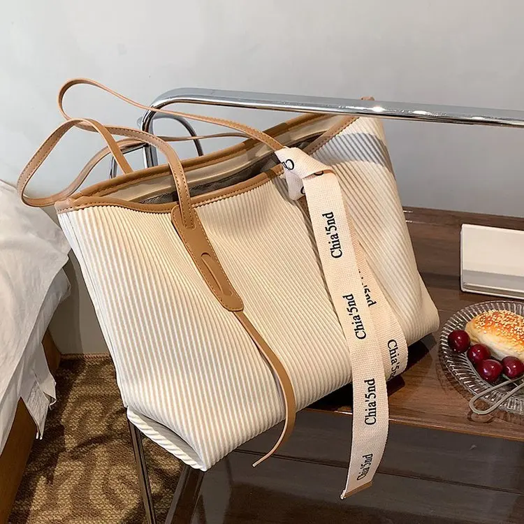 

XCY5014 2021 fashion trend women super soft pleated bag women shoulder bag