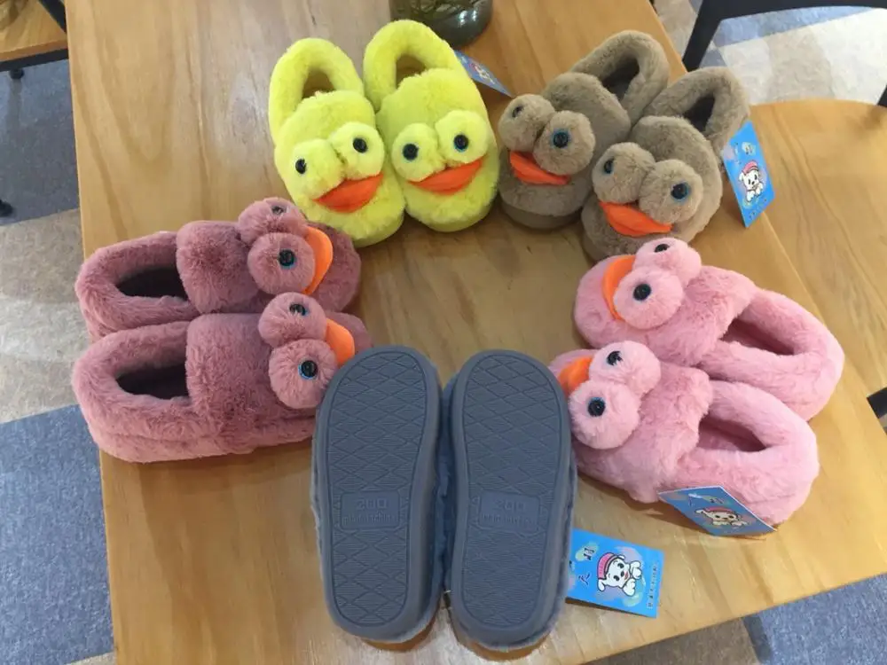 #805-cute duck plush slippers/ home indoor shoes in winter suitable for mid-kids |