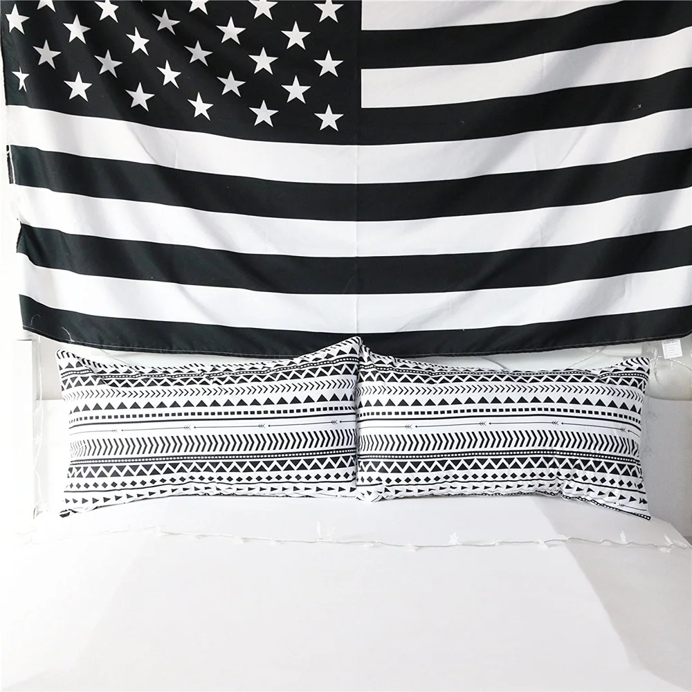 Новинка пододеяльник с треугольными полосками черного и белого цветов