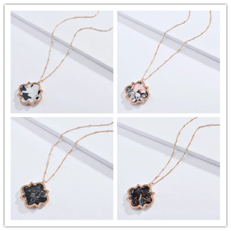 

Pave Crystals Acrylic Resin Quatrefoil Pendant Neckalces for Women Moroccan Pendant Jewelry