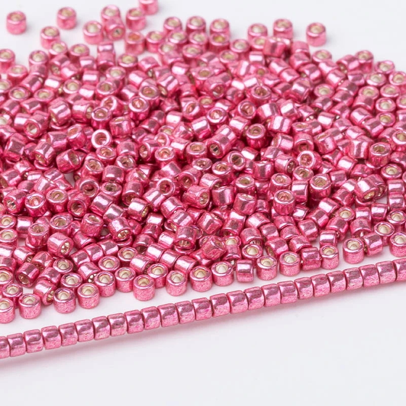 Taidian Miyuki Delica Seed Bead 11/0 для Broderie De Perles Francaises непрозрачный белый DB1-40 1,6x1,3 мм около 1000 штук - Color: miyuki-DB420