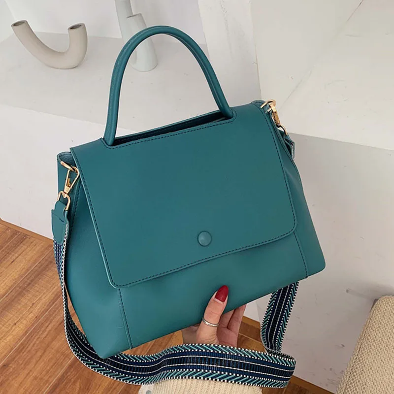 

Women's Luxury Designer Shoulder Bag New Style 2021 Fashion Tote Crossbody Bag Large Capacity Handbags Wide Shoulder Strap Bags