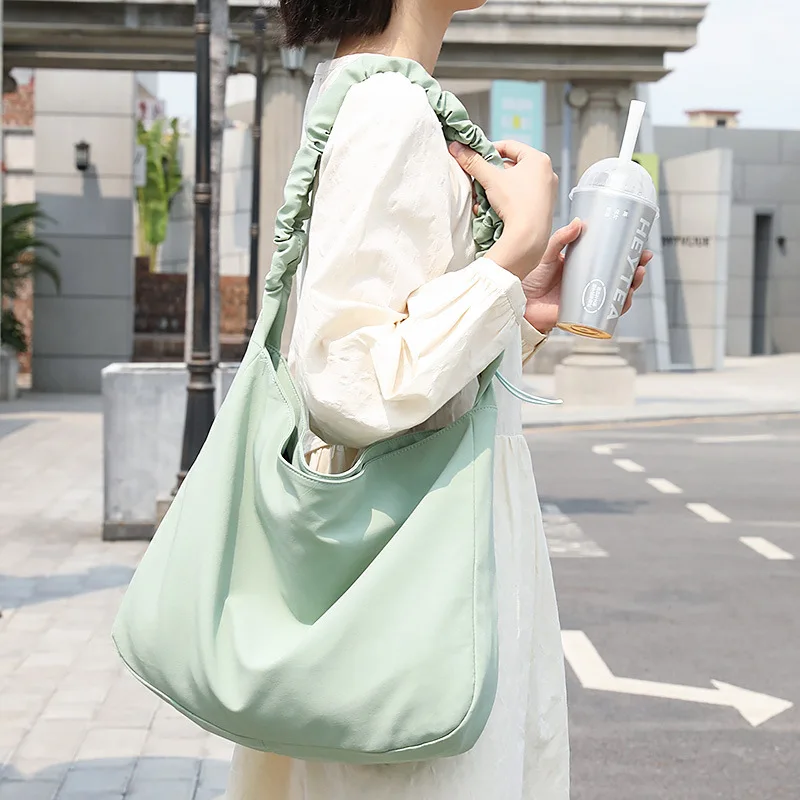 

Large Capacity Canvas Bag Casual Drawstring Solid Single Shoulder Bag Fashion Pleated Ladies Messenger Bag Women's Handbag