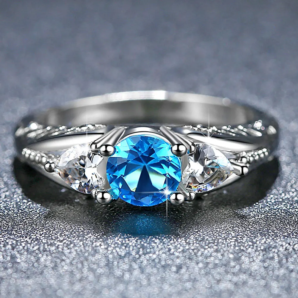 Кольцо обручальное женское с цирконом классическое Ювелирное Украшение в стиле