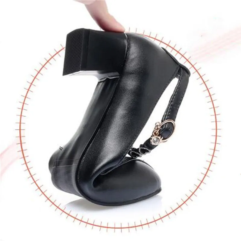 Туфли женские из натуральной кожи с острым носком на высоком каблуке стразы 2020 |