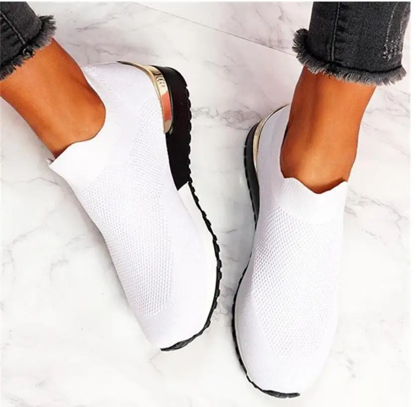New Spring Women Senakers Casual Shoes Mesh Breathable Light Female Shoes Summer Solid Color Slip-On Ladies Sports Shoes