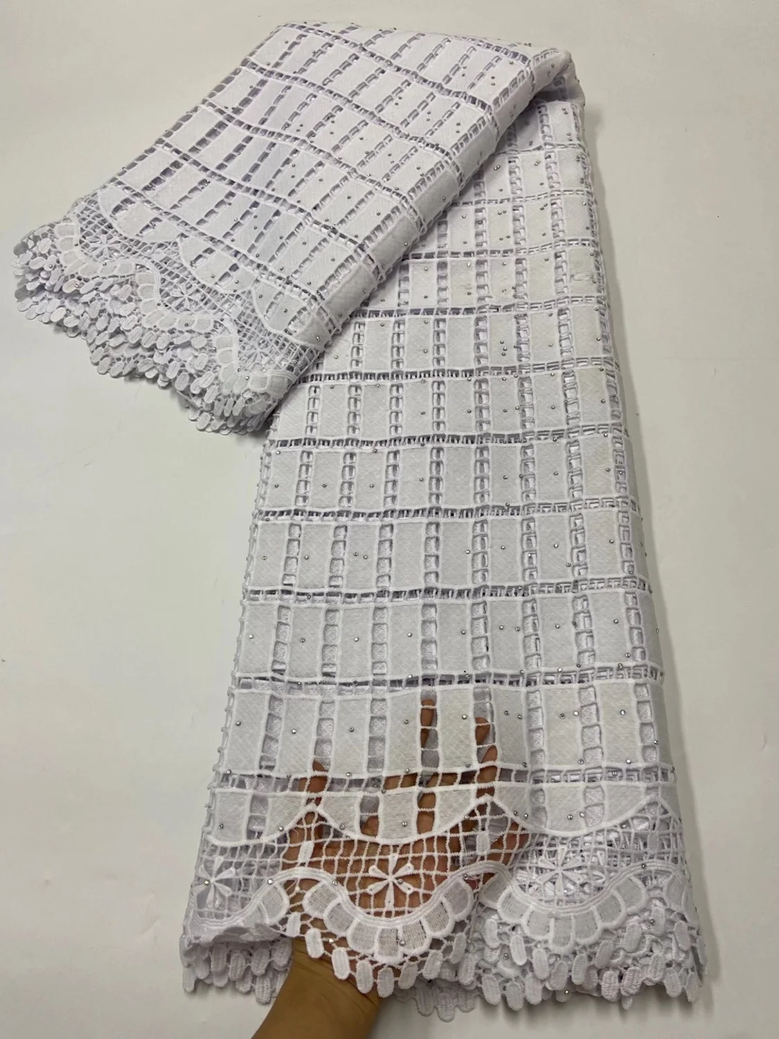 Новейший дизайн чистый белый Африканский шнур гипюр кружевная ткань 2020 высокое