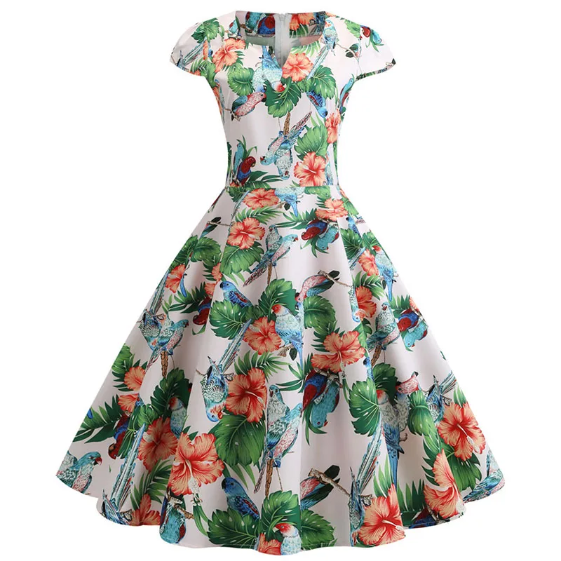 Женское летнее платье с V образным вырезом трапециевидным силуэтом и цветочным