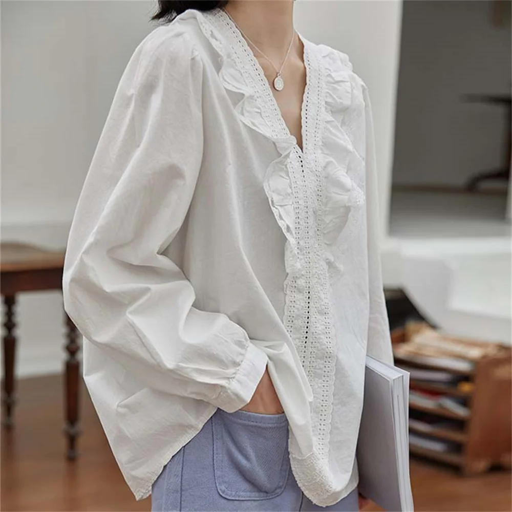 

Streetwear V-Neck White Sweet Chic Full Sleeves Elegant Tops 2021 Lace Gentle Lady Autumn Hot Girls Loose Slim Blouses