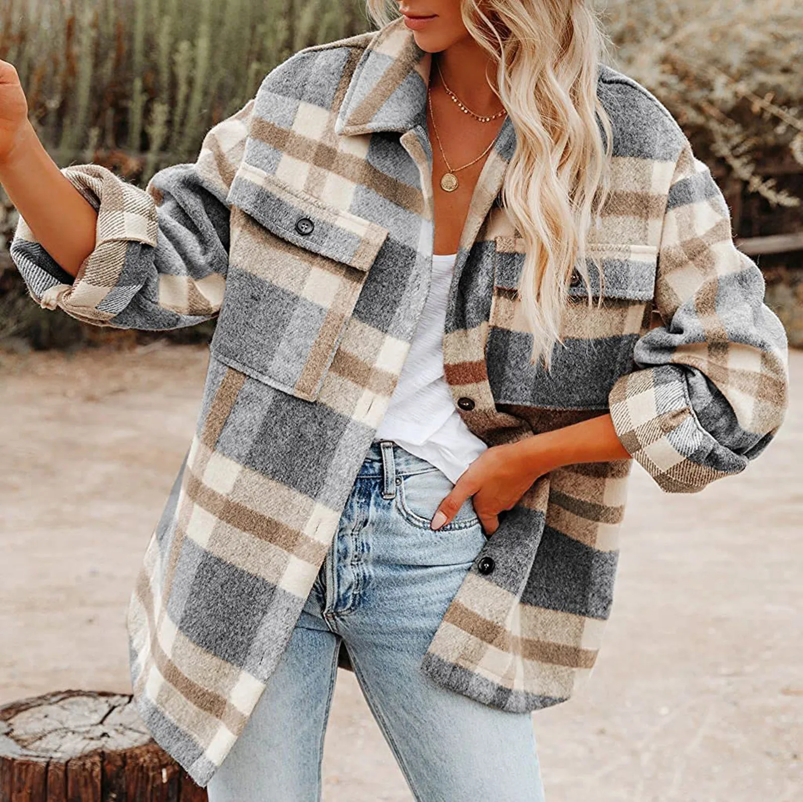 

Women's Plaid Shirts Jacket Casual Long Sleeve Flannel Lapel Button Down Pocketed Shacket Autumn Fashion Loose Jacket Coats