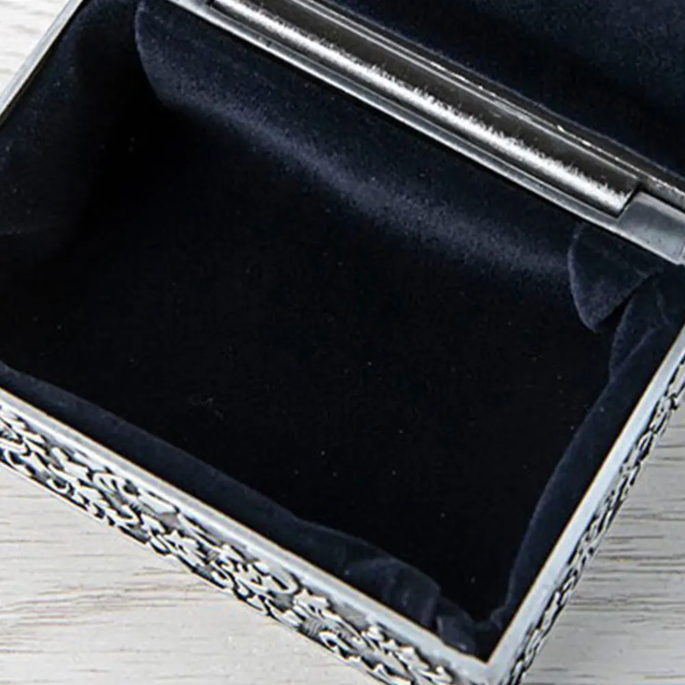 

Storage Organizer Trinket Case Portable Small Vintage Metal Ring Rectangular Bracelet Home Holder Gifts Jewelry Box Treasure
