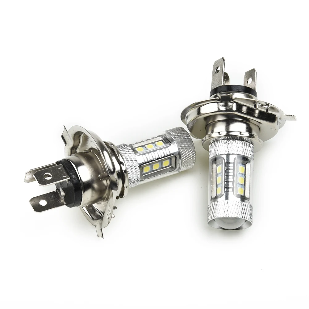 

2Pcs LED Headlight Auto Car 1800LM 20-SMD XB-D 8000K Bulbs DC 12V-24V Lamp