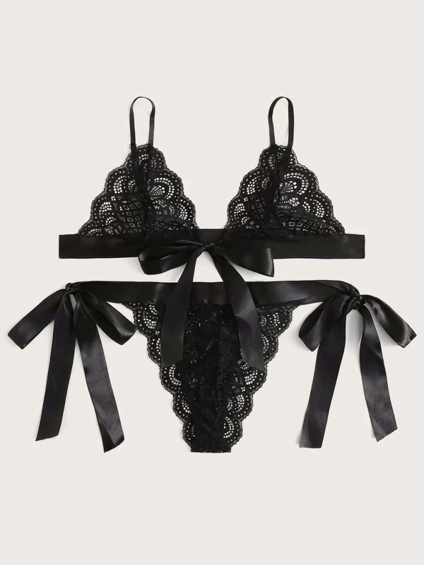 Комплект женского сексуального нижнего белья соблазнительный кружевной