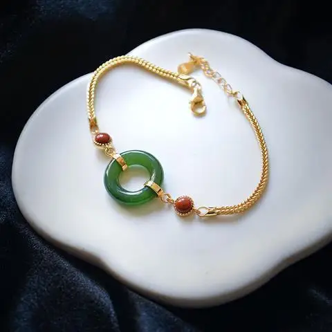 

Heart Story Natural Hetian Jade Green Jade Safety Buckle Bracelet S925 Sterling Silver Ancient Gold Inlaid Southern Red Agate