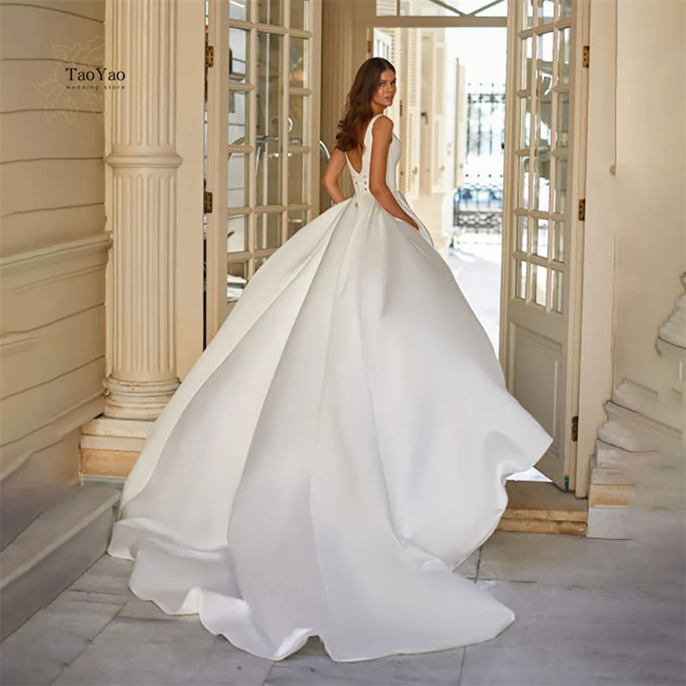 

Satin White Wedding Dress V Neckline Sleeveless Long Marriage Dress Bridal Gown Vestidos De Novia Party Wear Dresses for Women