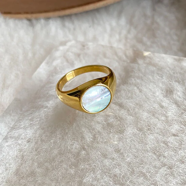 

Shell Round Finger Rings For Women Fashion Jewelry Elegant Simple Gold Ring Jewelries Korean Girls Personality Gifts Jewellery