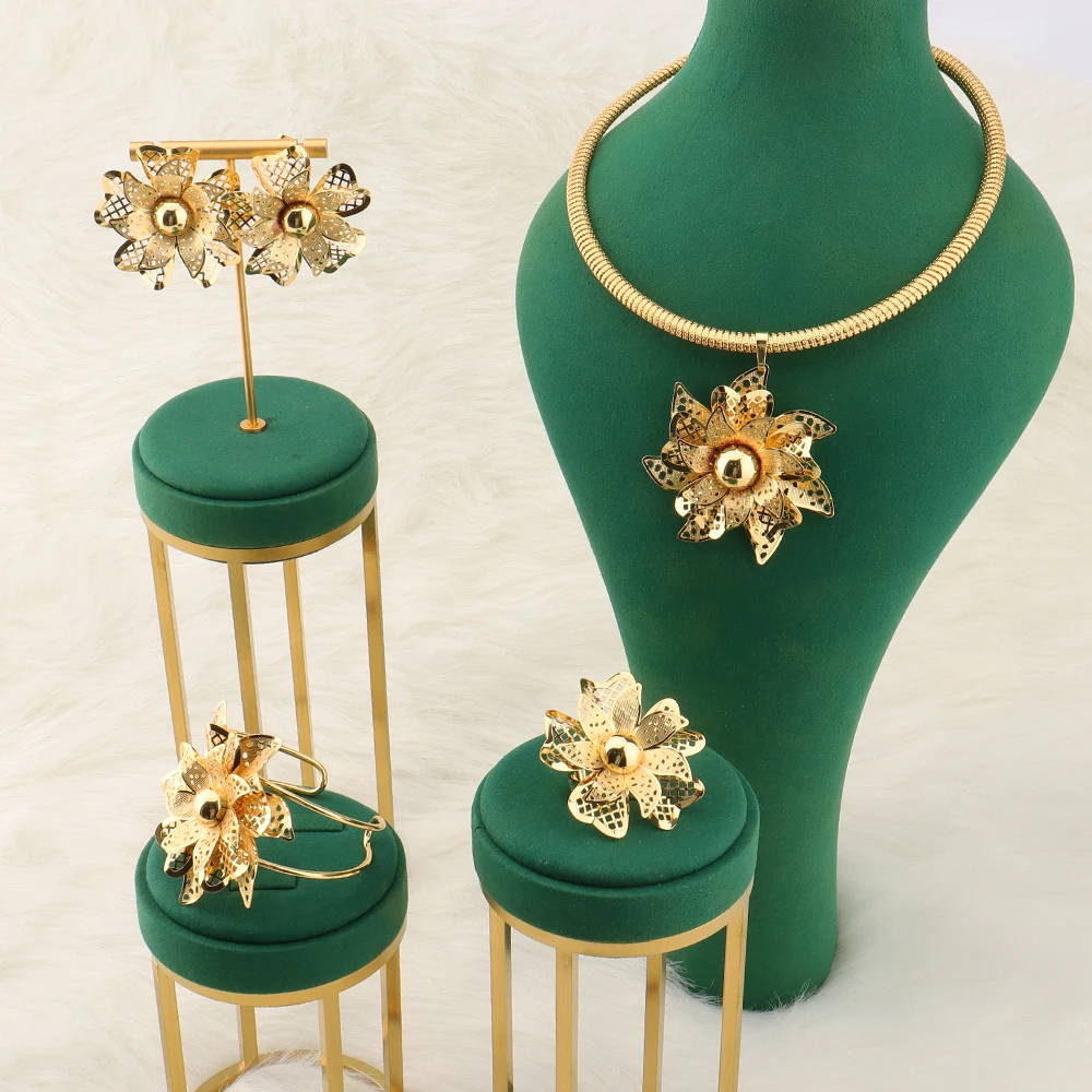 

Dubai Gold Color Jewelry Sets Flower Shape Jewellery For African Women Necklace Wedding Party Copper Necklace Sets 2021