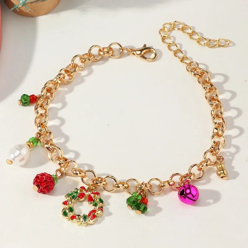 

2021 Wholesale New Elk Garland Bracelet Alloy Dripping Christmas Bell Elk Bracelet for Women Girl Christmas Gift Ornaments