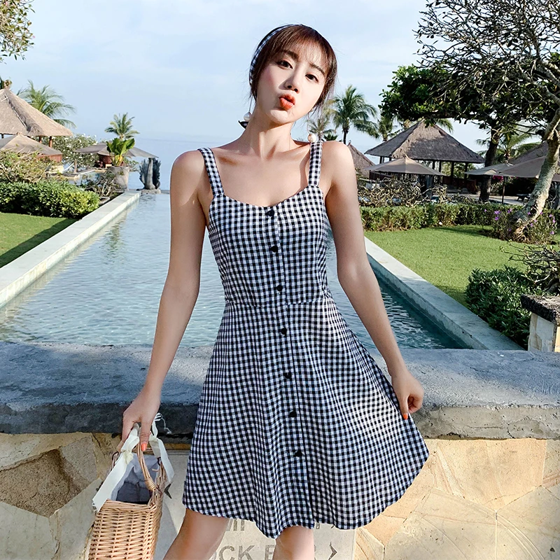 

Rhyme Lady 2020 Black and white pattern romantic butterfly dew back sleeveless suspender skirt seaside holiday summer sexy dress