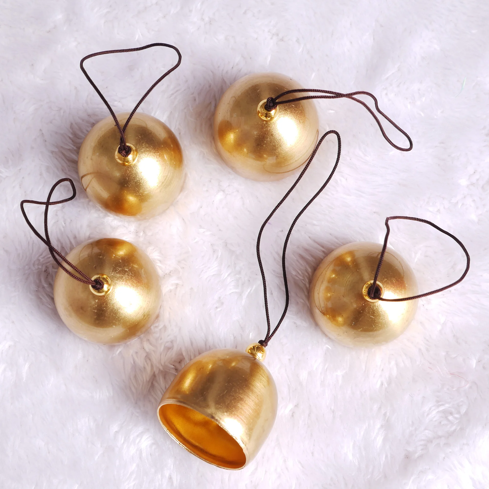 

10 Pieces Christmas Metal Bell Decoration Pure Copper Bell Pendant Brass Door Bell DIY Craft Wind Chimes Making Art Handmade