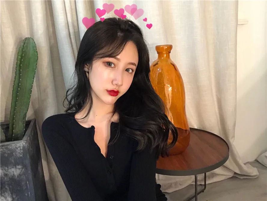 Платье-футляр женское трикотажное на пуговицах в стиле ретро |