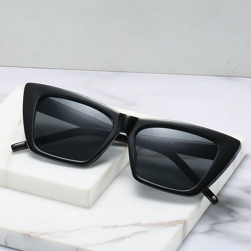 

Retro Unisex Fashion Ladies Square Sunglasses Women Cat Eye Goggle Shades Vintage Brand Designer Oversized Sun Glasses UV400