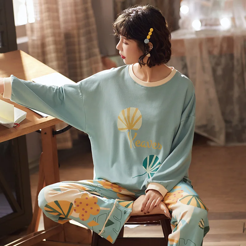 

Зимняя женская пижама с коротким рукавом и с круглым вырезом с принтом листьев пижамы свободные Мягкие Повседневная одежда домашняя женска...