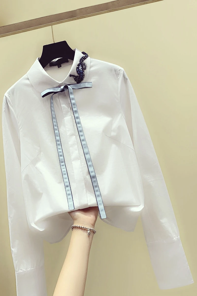 

Lace-up Bow Women's Diamond Shirt 2020 Spring New Beaded Lapel White Shirt Women's Blouses Tops Blusa Feminina Blusa Femme