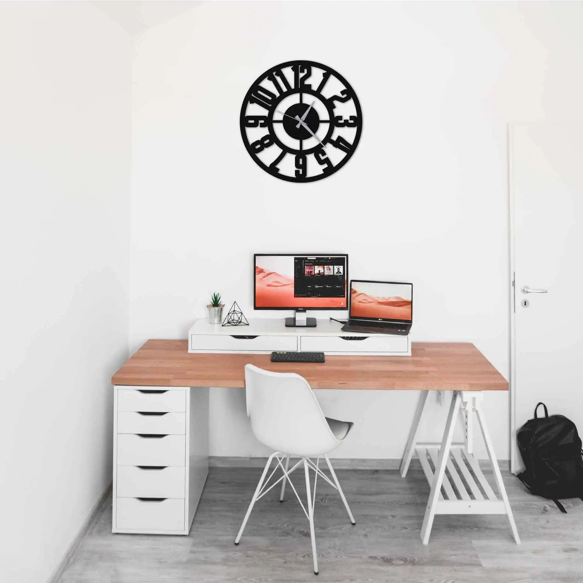 

Nordic Metal Round Numerical Wall Clock Black Large Home Decoration Industrial Wall Clock Modern Design Home Office Decor Gift