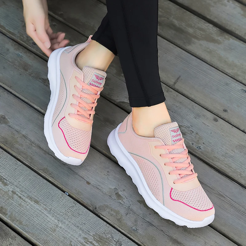 

Lightweight Fashion Athletics Running Shoes Women Spring Flying Weave Casual Sport Sneakers Ladies Non-slip Soft Jogging Shoes