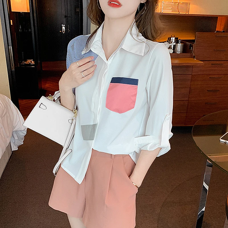 Женская рубашка в полоску с длинным рукавом и карманами