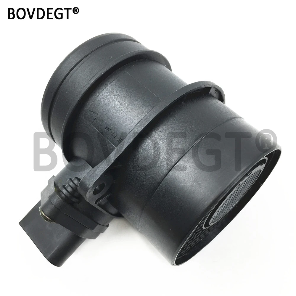 

Mass Air Flow Sensor for AUDI A3 A4 A6 SEAT ALHAMBRA VW TRANSPORTER etc. 0281002461 074906461B